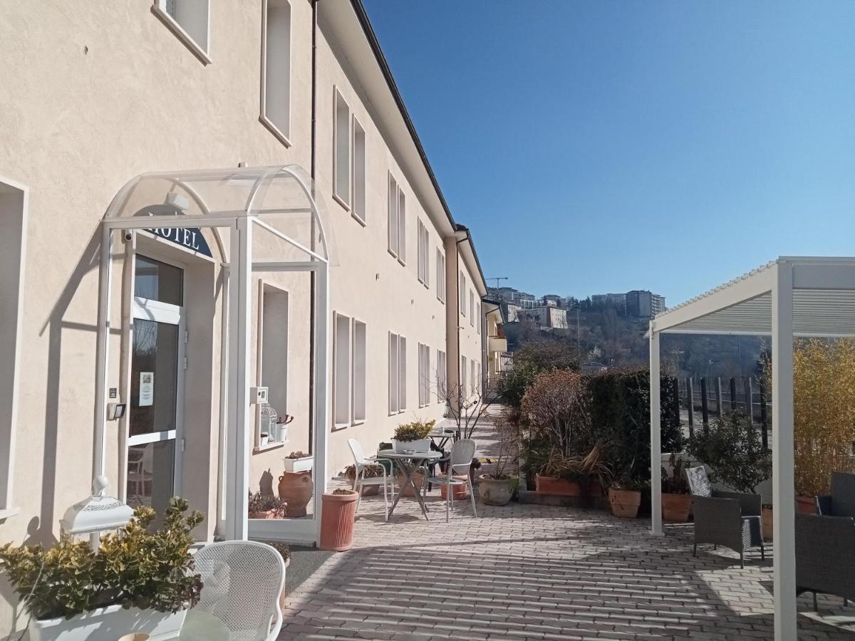 Hotel Porta Rivera LʼAquila Dış mekan fotoğraf