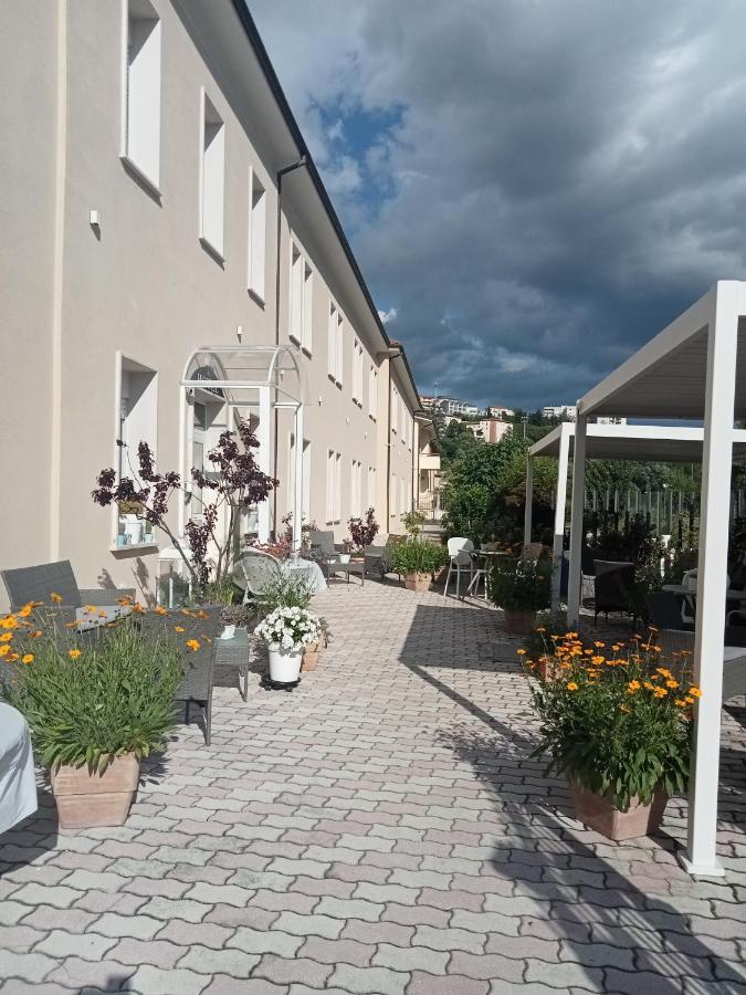 Hotel Porta Rivera LʼAquila Dış mekan fotoğraf