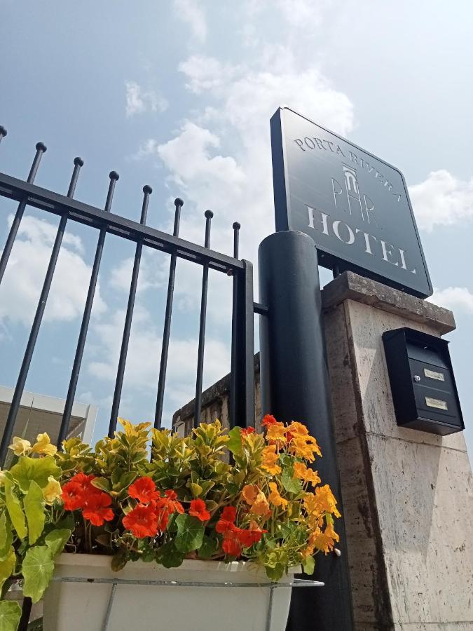 Hotel Porta Rivera LʼAquila Dış mekan fotoğraf